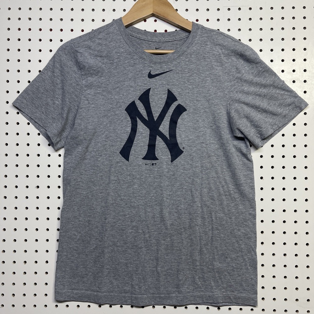New York Yankees Small Nike Tshirt #310